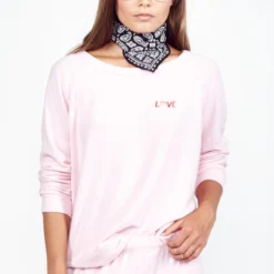 X Exclusive X Love Lip Pullover