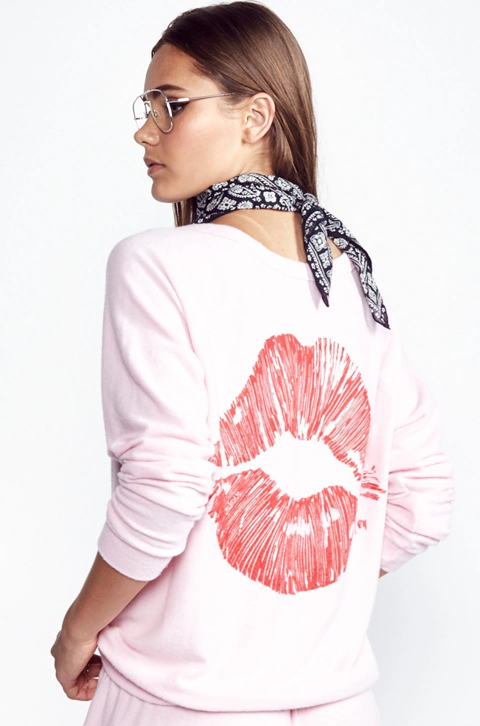 X Exclusive X Love Lip Pullover 4 X Exclusive X Love Lip Pullover - Image 2