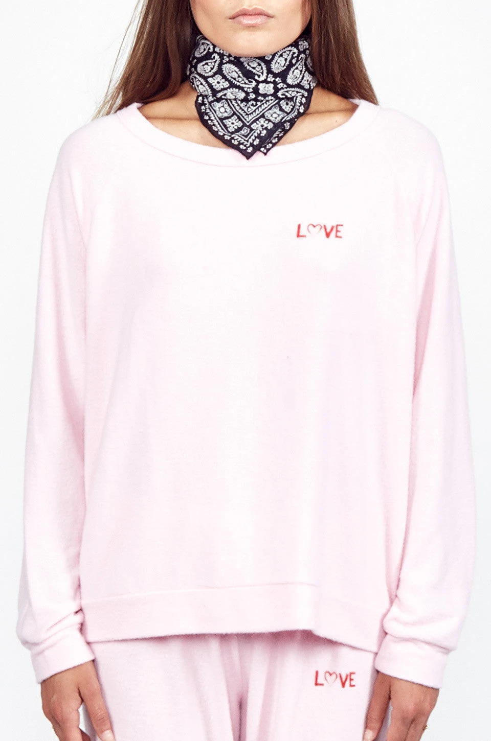 X Exclusive X Love Lip Pullover 6 X Exclusive X Love Lip Pullover - Image 4