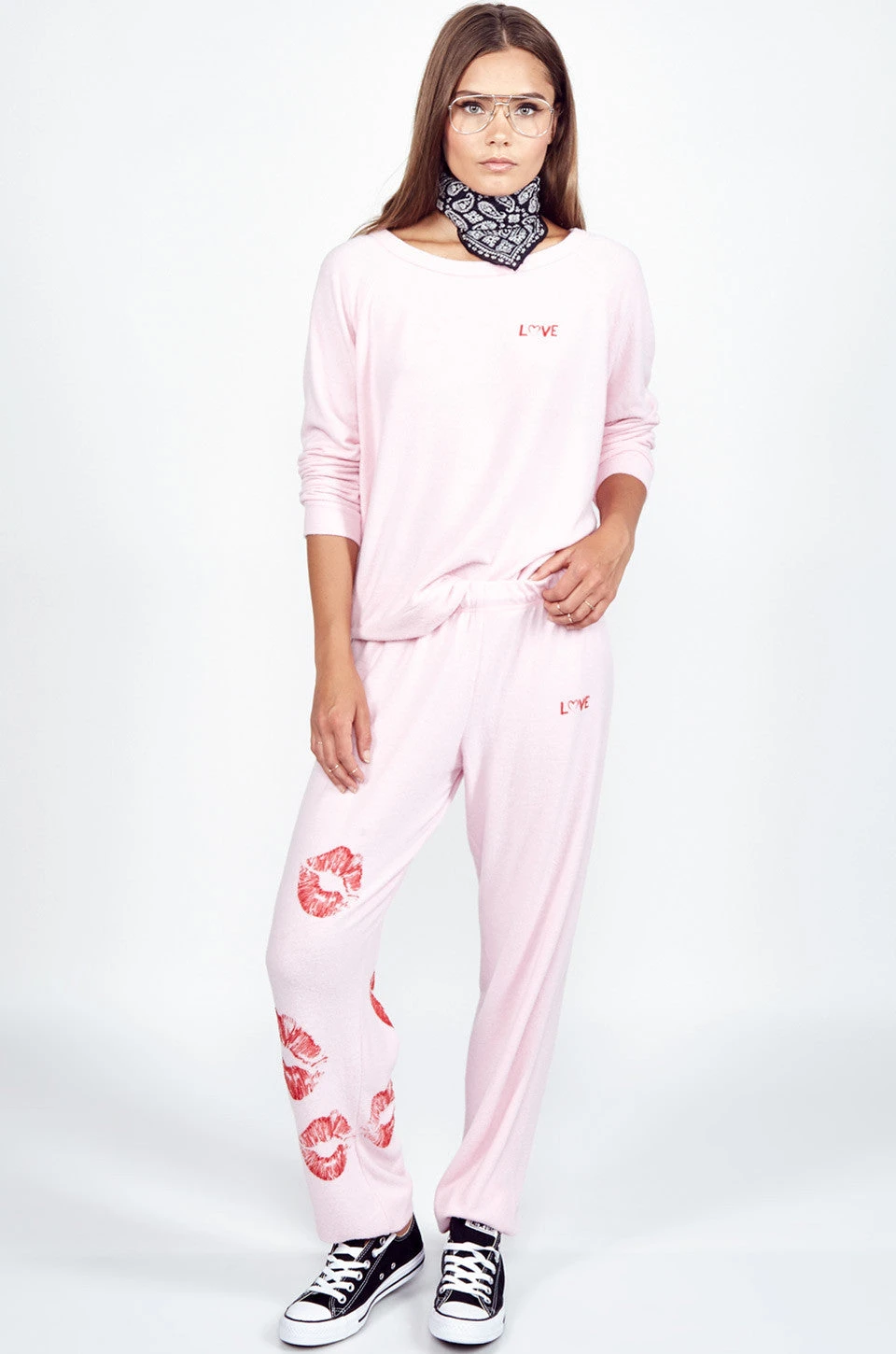 X Exclusive X Love Lip Pullover 5 X Exclusive X Love Lip Pullover - Image 3