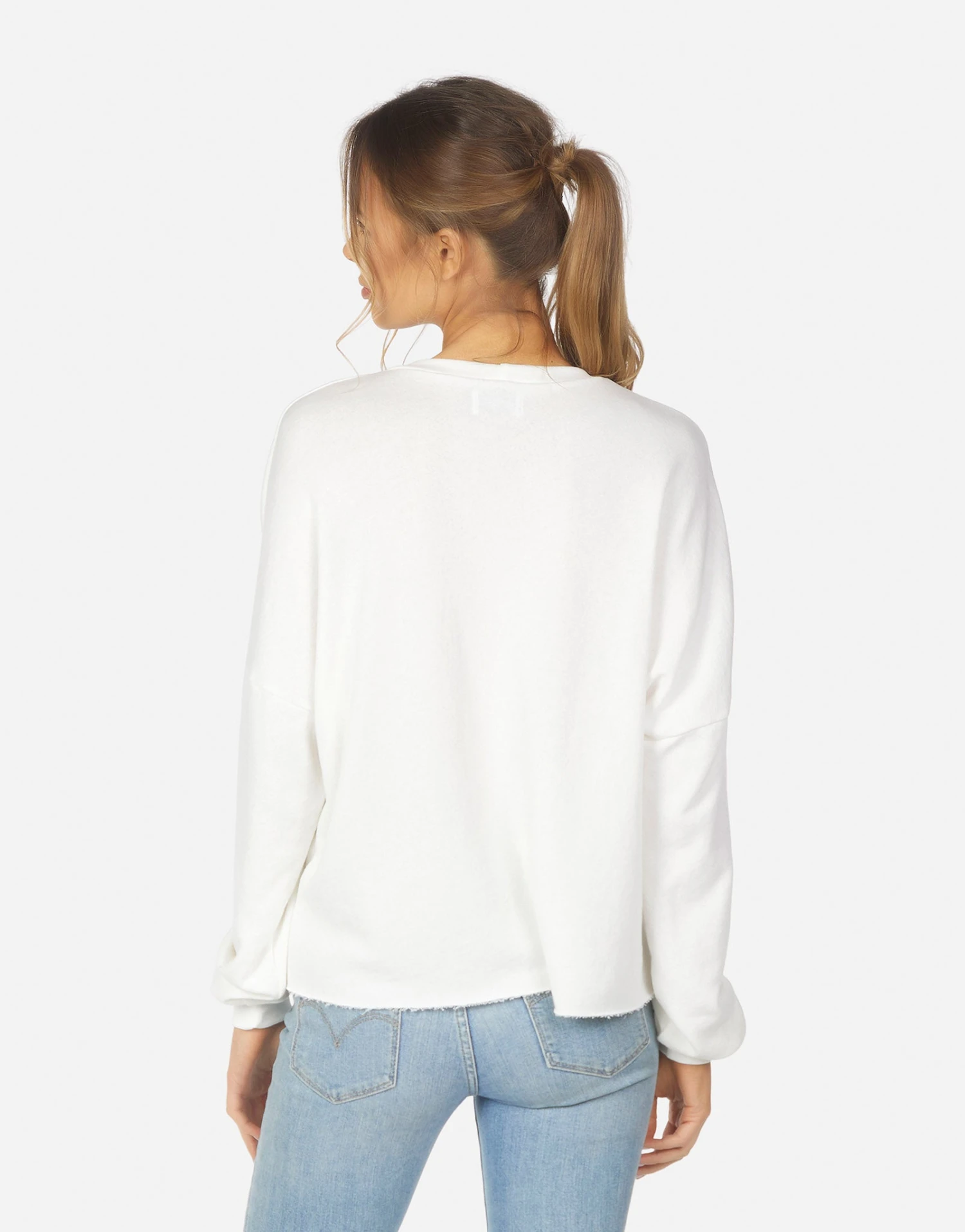 Lee Happiness Embroidery 5 Lee Happiness Embroidery - Image 3