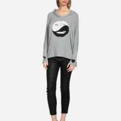 Wilma Biting Lip Yin Yang -Outlet Sartoriax Store lauren moshi biting lip yin yang pullover hoodie 1092 HAC 13339 HEG 05